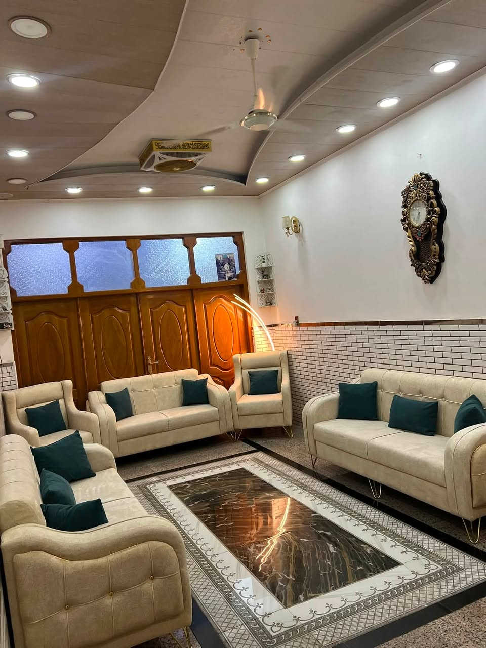 للبيع 🌸
تخم 10 مقاعد
✨ استخدام قليل وحالة جيدة جدًا
📍 العنوان: بابل
📞 للاتصال والاستفسار: ***********

للمهتمين الجادين فقط.
