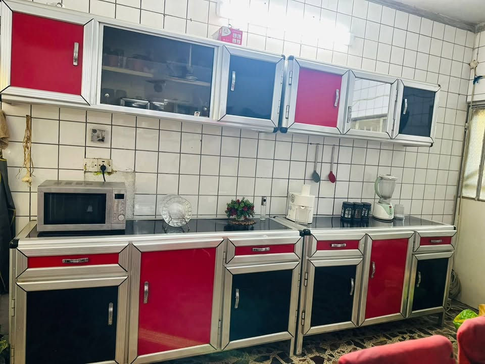 تخم ب125  كاونتر 240وبيهم مجال بسيط للتواصل ‭***********‬
