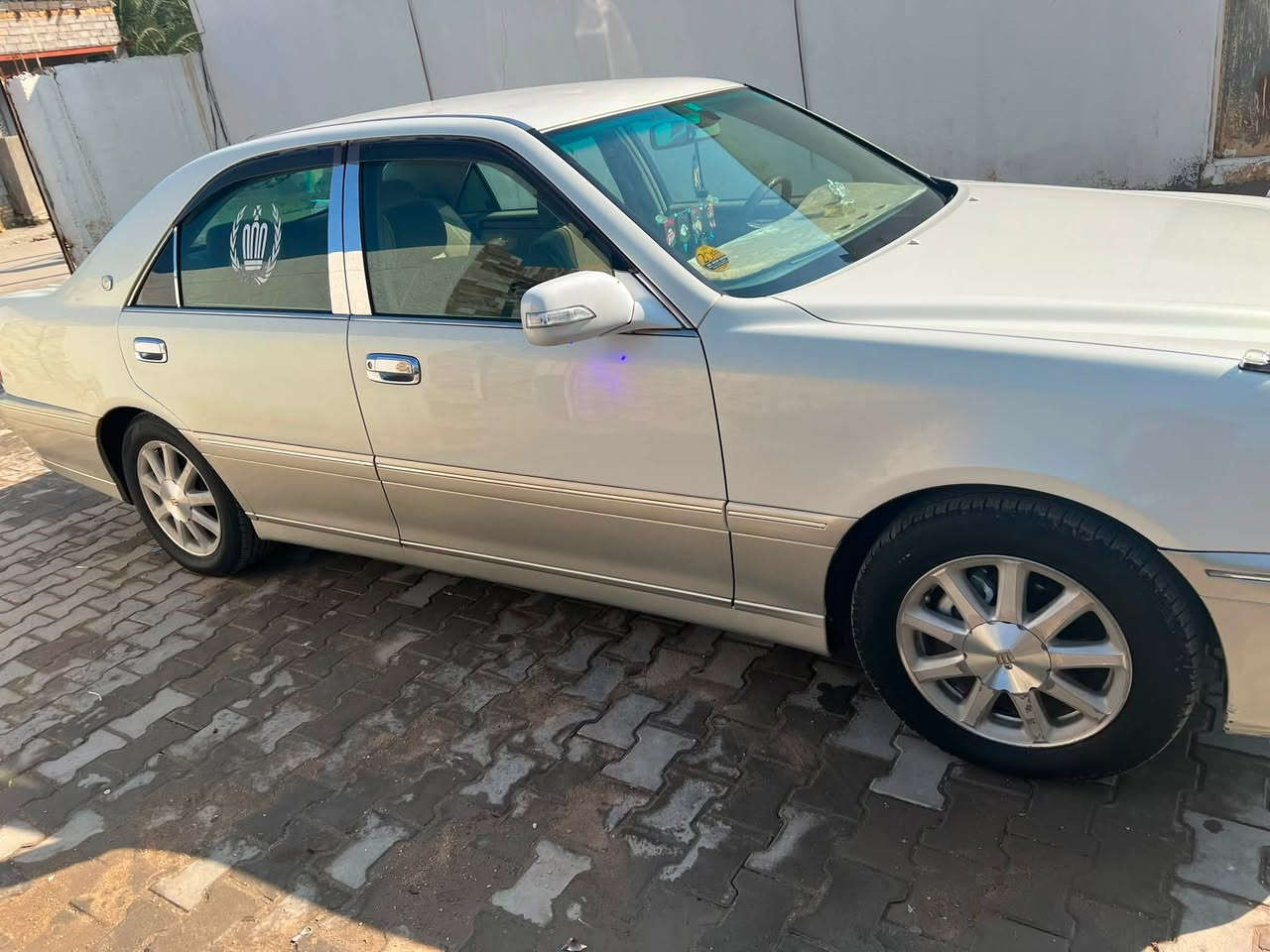 ملكه دكمتين كفاله عامه من الكص والضربه والصبغ 
مداور باسمك سنويه ل29 تبريد كير مكينه تخم تاير كله جديد 
مكينه 2400 ديفور الزغير شاصي 71 سياره احله من الصور 
السعر $115 ***********
