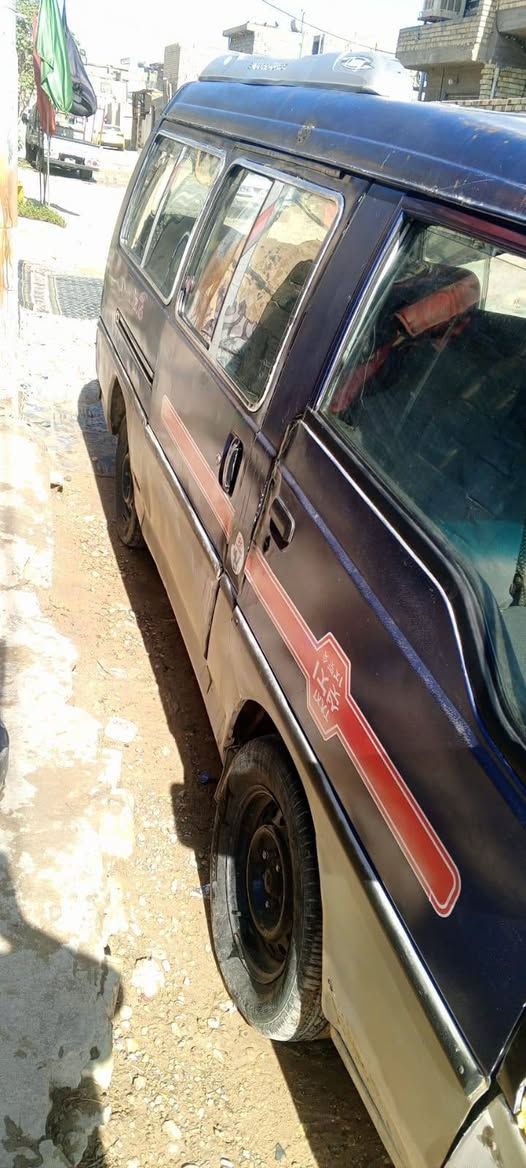 سلام عليكم سيارة البيع هوندة موديل 95 رقم بغداد الأماني صحبهة ما اندلة تكفل سرقة عشائر ابيع كوم حديد مكينة وكير مال بنكو بيهة سعر 16ورقة مكان بغداد حي النصر رقم تلفون ***********  اني مكاف بل نشر
