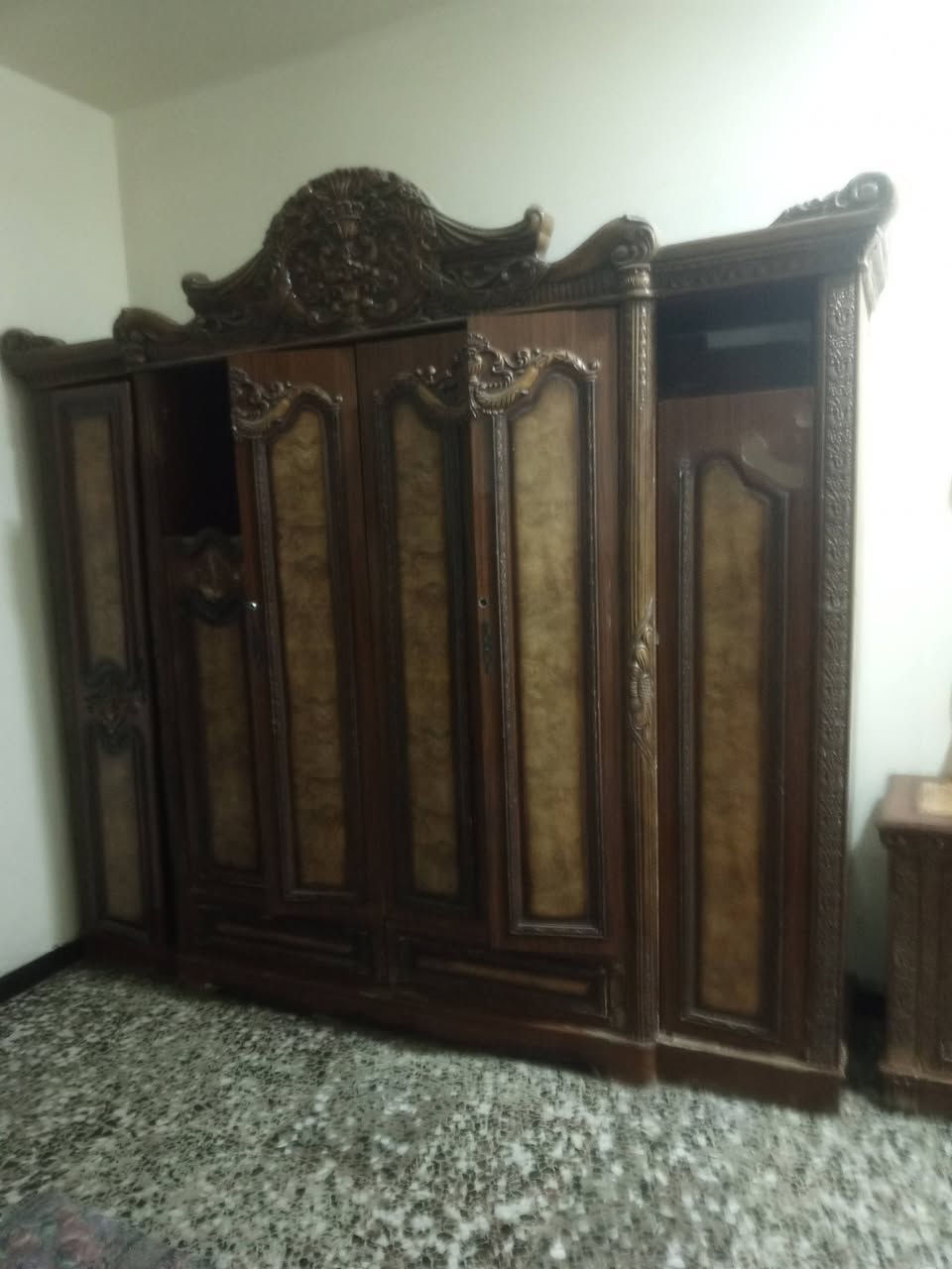 سلام عليكم ورحمة آلله وبركاته
السعر 100 الف قفل ماكو هيج سعر 

مستعجل عليه

العنوان البلديات 

هاتف ***********
