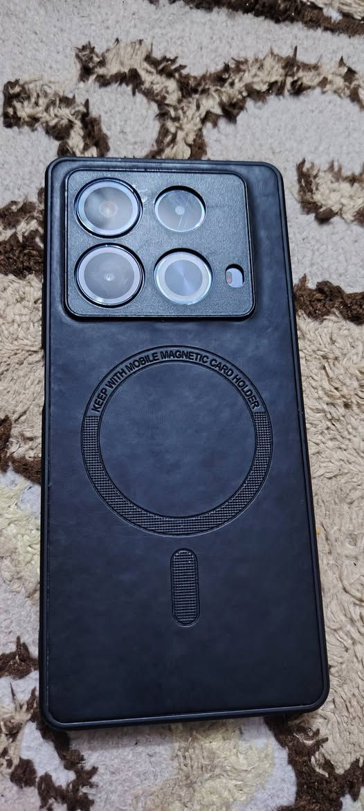 السلام عليكم جهاز lnfinix NOTE 40 جهاز نضيف ومكفول جهاز على وضع الشركه ما داخل تصليح بطاريه 5000 ذاكره 256 الداخليه  8 سعره 225 وبي مجال  مكاني كربلاء شهداء الموضفين رقم ***********
