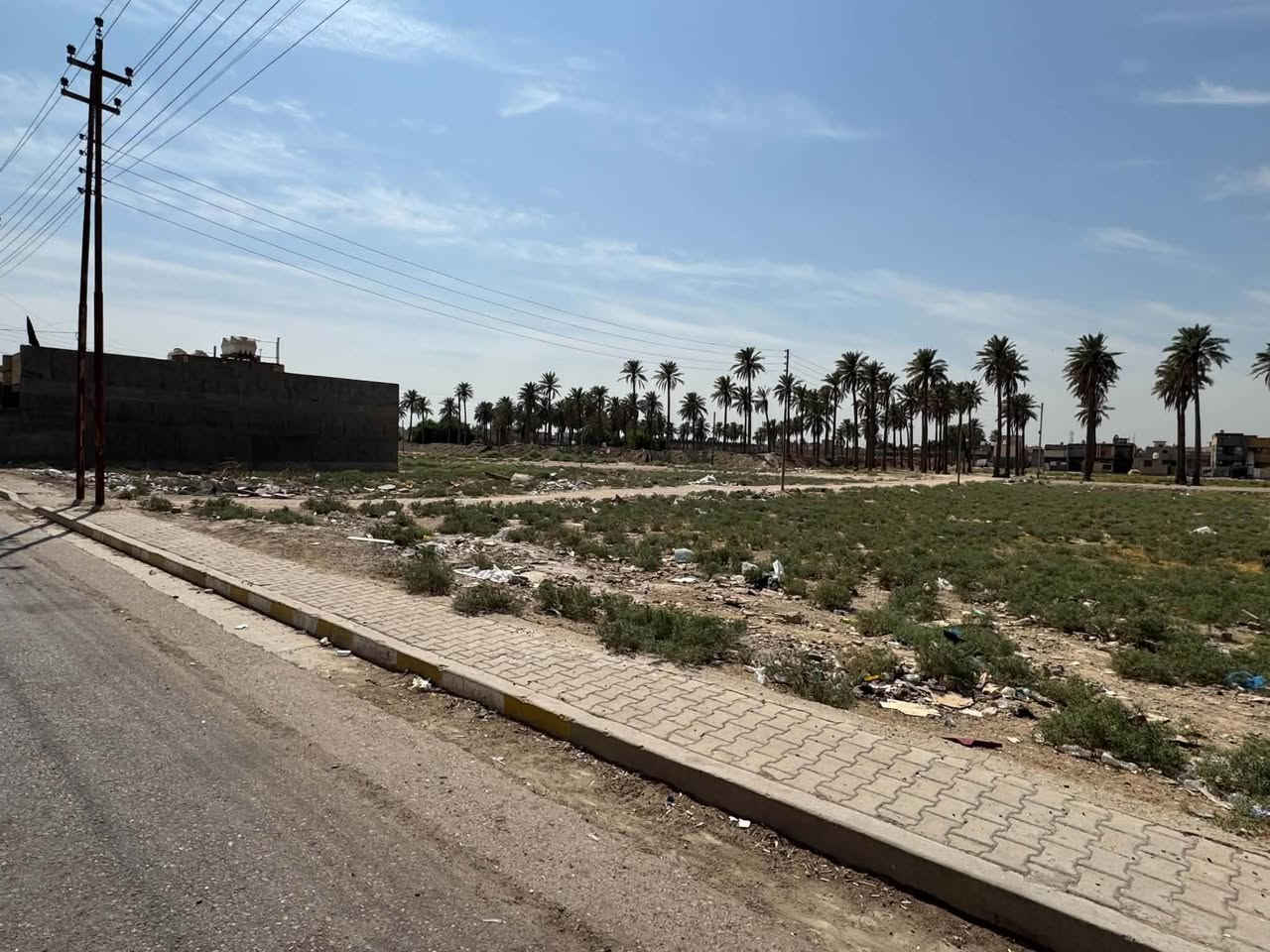 السلام عليكم ورحمة الله وبركاته...
قطعة أرض للبيع مساحة ٣٠٠ متر وجه ١٥ نزال ٢٠ طابوا زراعي بأسمي سند ٢٥ إقرار محكمه
موقعها الساهرون مقابيل الدور السكنية لمنطقة الساهرون القطع الجدد كما موضح في الصور

السعر ١٥٠ مليون.
رقم الموبايل.
***********
