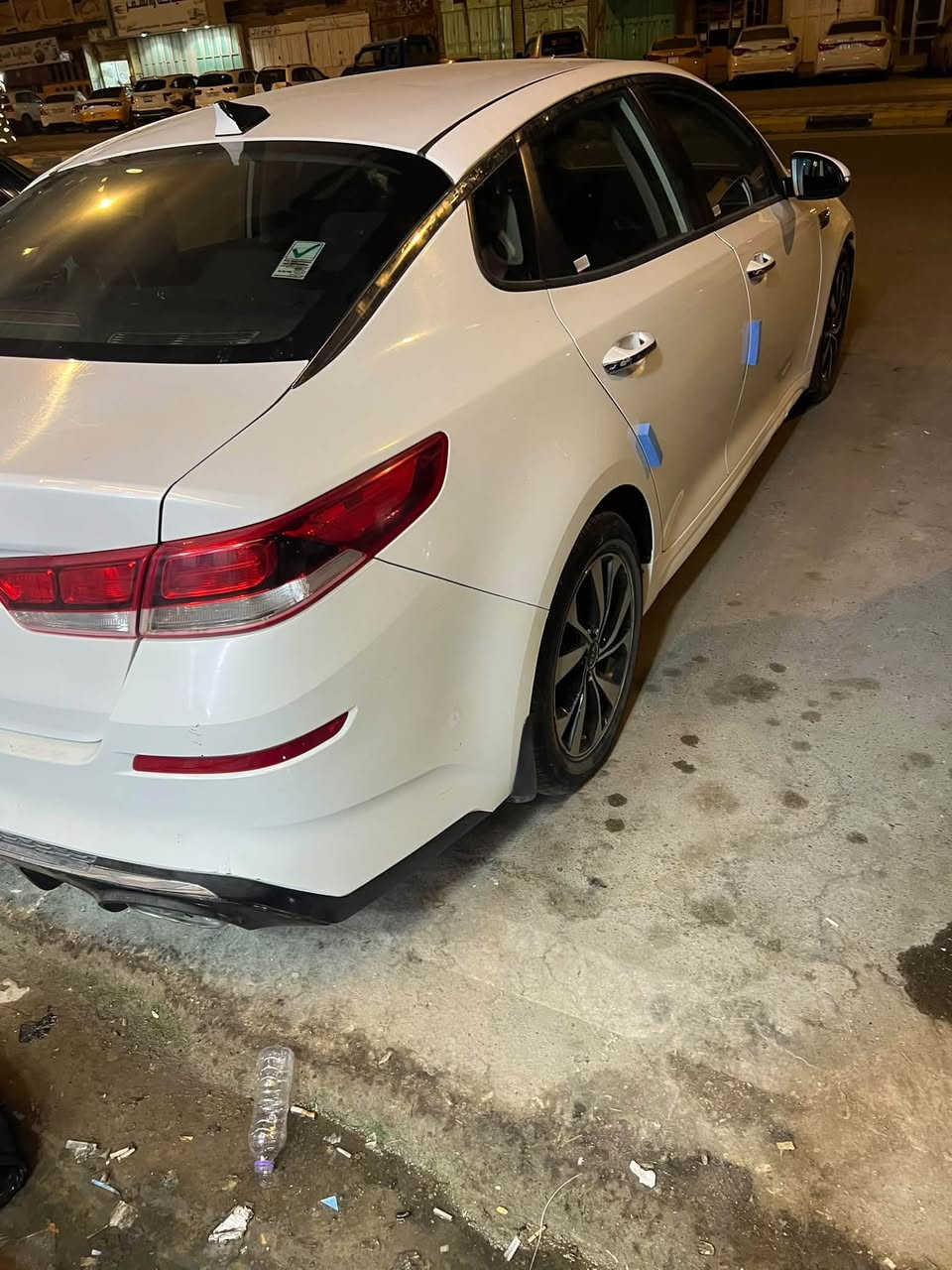 كيا اوبتيما موديل 20 مثنى معوقين 
ماشيه 120 السياره جاهزه من كلشي كير مكينه حدادية جديده 
وكاله عامه باسم المشتري مباشر بيه 3 قطع صبغ جاملغ وبنيد وباب حادثه موجود بالصور 
السعر 125 
***********

نص مكتوب في الصور:
- 52 4G 8:32 bid.cars 1 / 10 1:1 Final bid $3,150 USD
- 52 4G 8:32 bid.cars 4 / 10 1:1 Final bid $3,150 USD
- 52 4G 8:32 bid.cars 2 / 10 Final bid $3,150 USD
- 52 4G 8:32 bid.cars 3 / 10 1:1 Final bid $3,150 USD