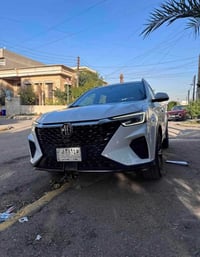 MG RX5 plus 2023السيارة فول مواصفات معروفة مواصفات الـ plus لون ابيض م...