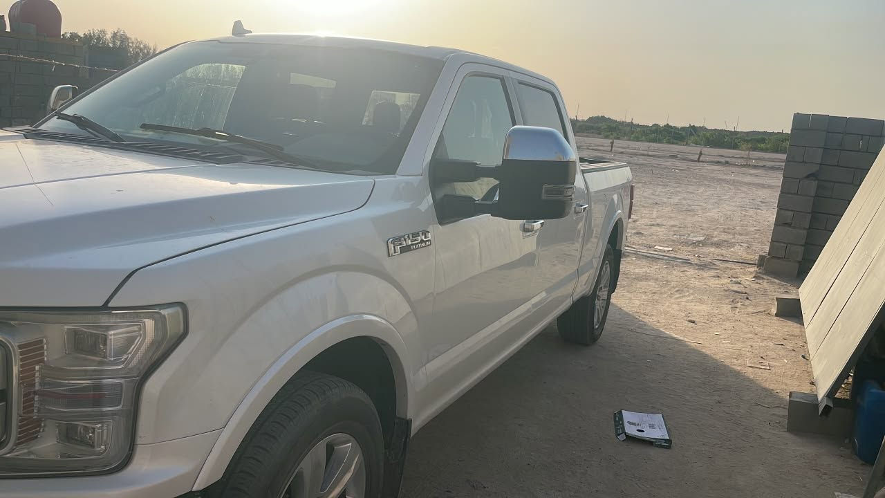 السلام عليكم مووديل 2019 فورد امريكي F150 بلاتينوم فول مواصفات كفاله عامهالسعر 250 بيها هواي مواصفات ‭.   ***********‬ رقم صاحب السياره البصره الزبير رقم بصره
