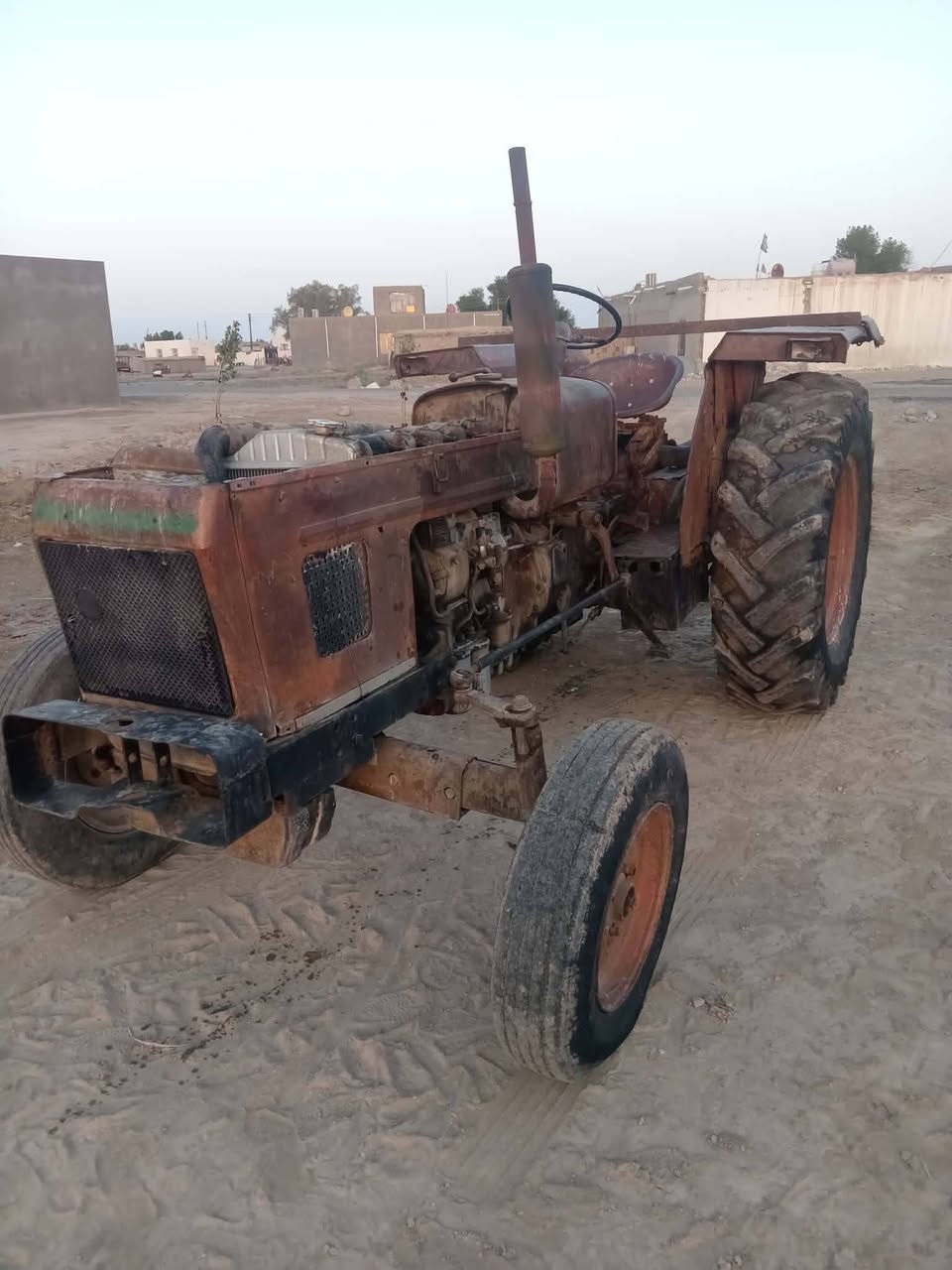 البيع عنتر موديل 86العنوان ميسان الاستفسار عله رقم ***********
