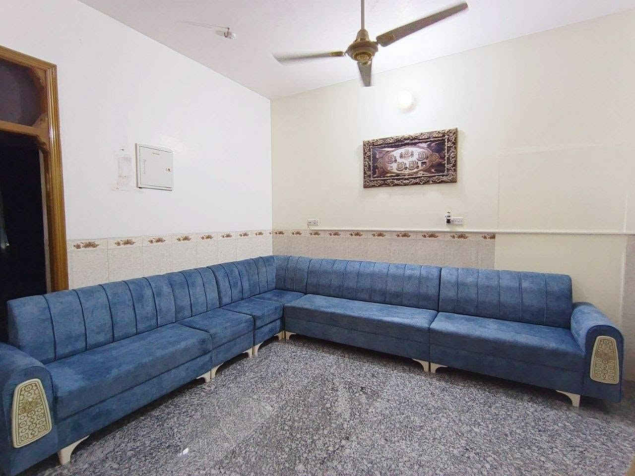 ديوان عشره مقاعد للبيع نضيف مابي ضرر  المكان بابل ***********
