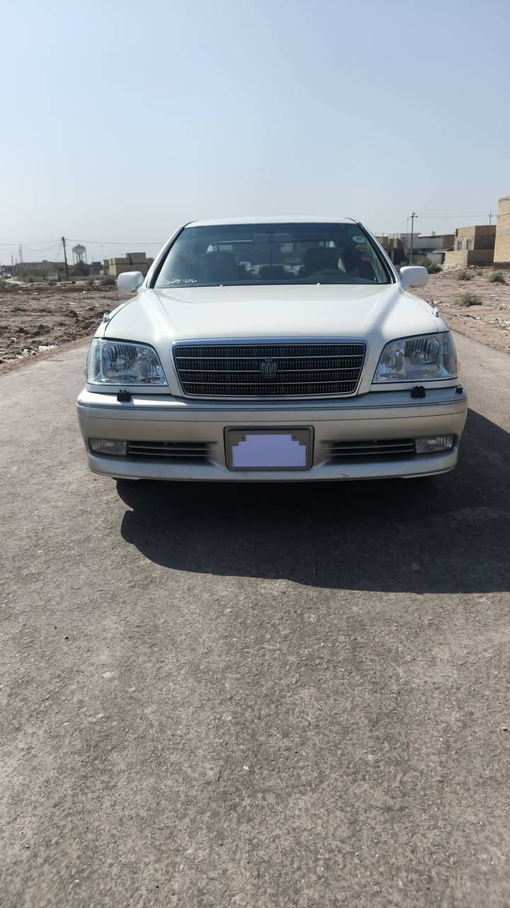 سلام عليكم كراون للبيع فقط بدون مراوس
سيارره مفحوصه ومدفوع كمرك وضريبه وكامله قرصه بل جكمجه ضاله بس عله فلوس الرقم سياره كفاله عامه حته من البارد خضراوي طوخ تحويرت نجف فوك وجوه شرط سياره طك فلين وحله من الصور 

موديل 2002
شاصي 75 
كرستال اصل 
ديفور الكبير 
داخل جلد 
تبريد ثلج 
3دكم 
ويل حاويه نجمه 
حداديه وره وكدام كارتون 
اريل اصلي 
بعد هواي شغلات يعرفونه الجنايه
السعر ب 118وبيهه مجال بصيط ***********
