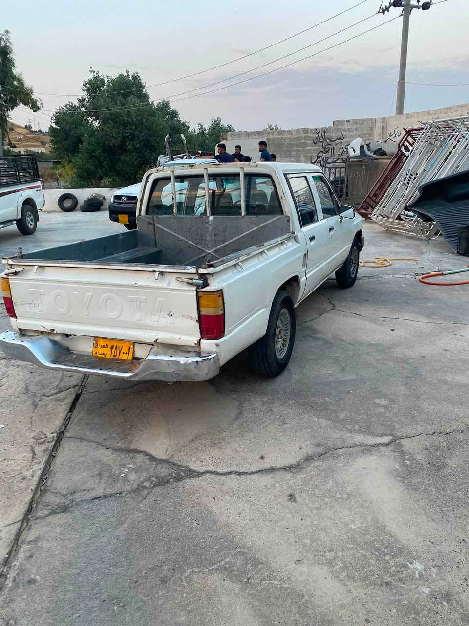 پیكاب مۆدێل85   سەیارەكە علوجە ماڵی مەدەنی بەشەرت  چوار تایی لۆك مەكینە گێر  شانسی ئەكسل بەشەرت  سەیارەكە زۆر تندو تۆڵە ماڵی فەقیرە نرخی 22وەرەقە و معامەلە  ژم ***********
