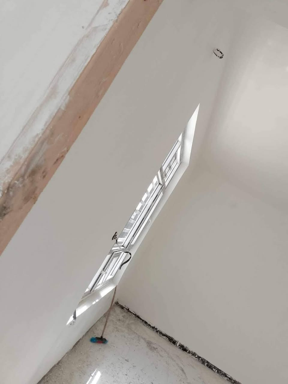 السلام عليكم لباخ درجه اوله شرط استلام هندسي كلا ليزر عملي شرط اوله عملي سمنت لط وجص وبورك واجهيات جراره ناعمه تصفا وتقطيع وديكورات حسب طلبك عملي علمتر او عليوميه او قطعي ‏‪***********‬‏
