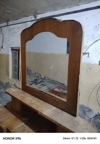 ميز مرايا • عاوزه ترتيب • للبيع