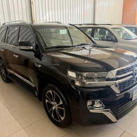 لاندكروزر GXR • V8 • أربيل