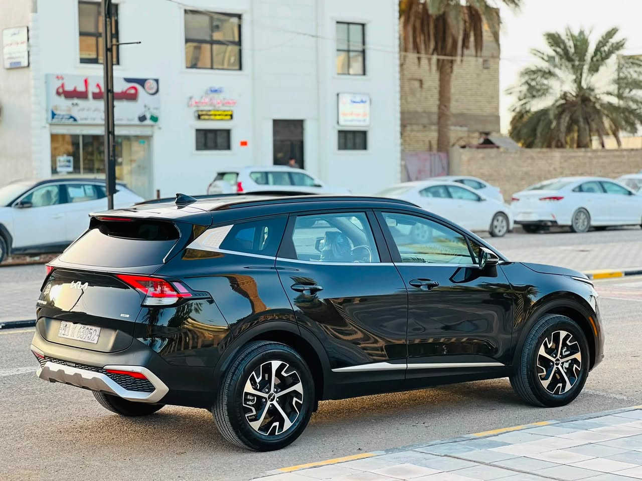 السلام عليكم 
كيا سبورتج هايبرد موديل 2024 

فووول مواصفات بانوراما 1/1 
حجم لارج الامريكي المرغوب
سياره جديده شركة

حجم المكينه : 1600 تيربو هايبرد صاروخ ارضي 🚀 

التفويله ب 20 الف تمشي 800 كيلو ‼️

( اقوى واسرع واقتصاديه أڪــثر من البانزين )

ماشيه : 19 الف ميل
الضرر : بدون صبغ 
جاملغ بنيد مبدلات نفس اللون اصلي بدون داخل 

المواصفات : 
1. شاشه كبيره متصل 
2. بصمه
3.بنوراما 
4.تشغيل عن بعد 
5.لايت امامي عدسات لد 
6. رادارات جانبيه
7. رادار امامي
8.فورويل AWD 
9. بكلايت لد 
10. كشنات جلد
11.هيترات بالكشنات
12. ويل كب كروم 
13.اشاير بالمري
14.كيجات دجيتل فول 
15. قطعتين تبريد 
16. تبريد بيانو لمس
17. تحكمات
18. نظام سبورت ايكو عادي ثلوج
19. توقف ذاتي
20.ايقاف ذاتي اوتو ستوب
21.حساسات خلفي امامي
22. اوتو هولد 
23. نظام منحدرات 
24. كشنات كهرباء جلد
25. شحن وايرليس 
26. شاشه 
27.قيادة آليه
28. كشافات
29. كيجات دجيتل حديث

رقم بغداد الجديد باسمي
السعر مناسب 195 ورقه بي مجال 

***********

