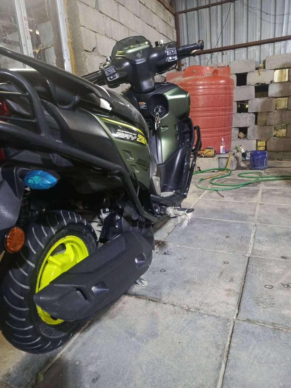 . ZR2024 
كامل ملحقاتها 
مكان سماوه 
سعر مليونين 200 
ستفسار ***********
