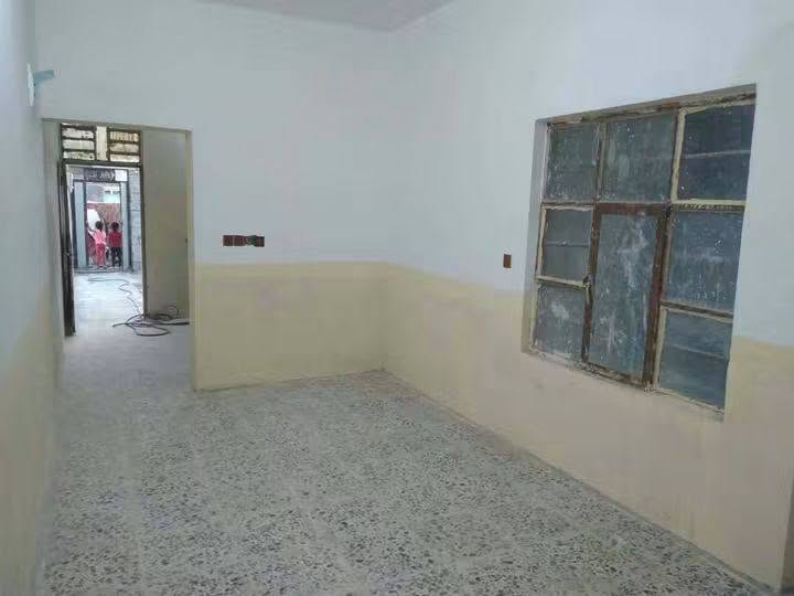 نجف سادين • ١٠٠م • دار ايجار