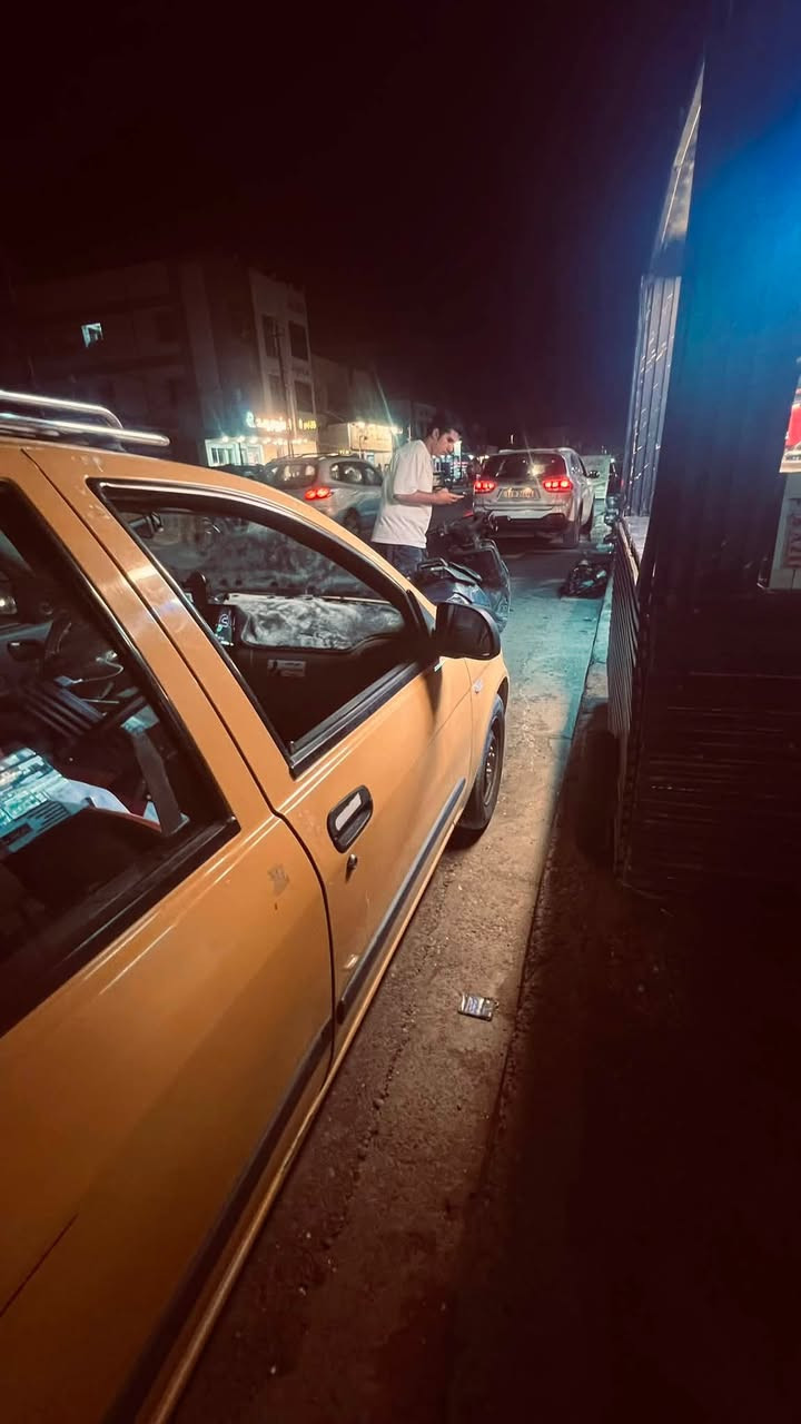 طيبه ٢٠١٦ بغداد رقم جديد بأسمي فقط جاملغ خلفي معمر تبريد وتدفئه شغاله كير ومحرك خير من الله 
رايدها ٣٣ وبيها مجال بسيط 
مكانها بغداد ***********
