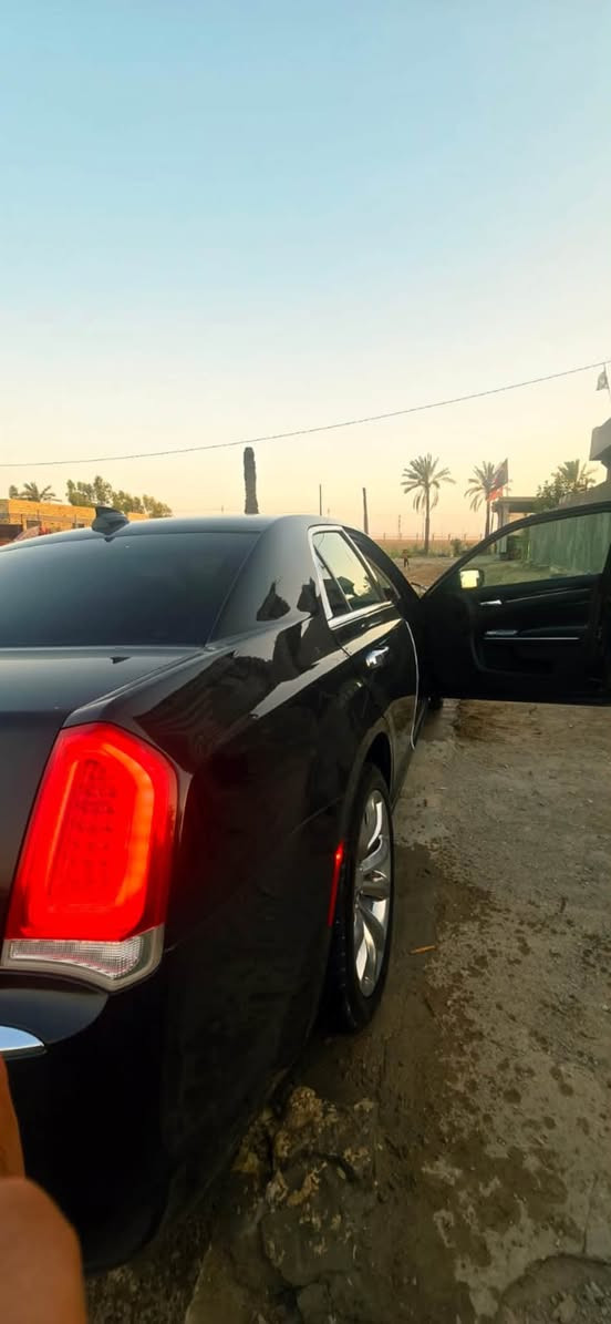 يالله للبيع اوباما موديل 15مرمز22 رقم بصره الدولي بسمي هزه اوسنويه جديد السياره جديده بمعنه الكلمه حادثه جاملغ أو بنيد بدون دواخل وباقي السياره كفاله حداده تخم تاير كله جديد السعر 155اوبيه مجال مكاني البصره القرنه ***********انا مكلف بل نشر
