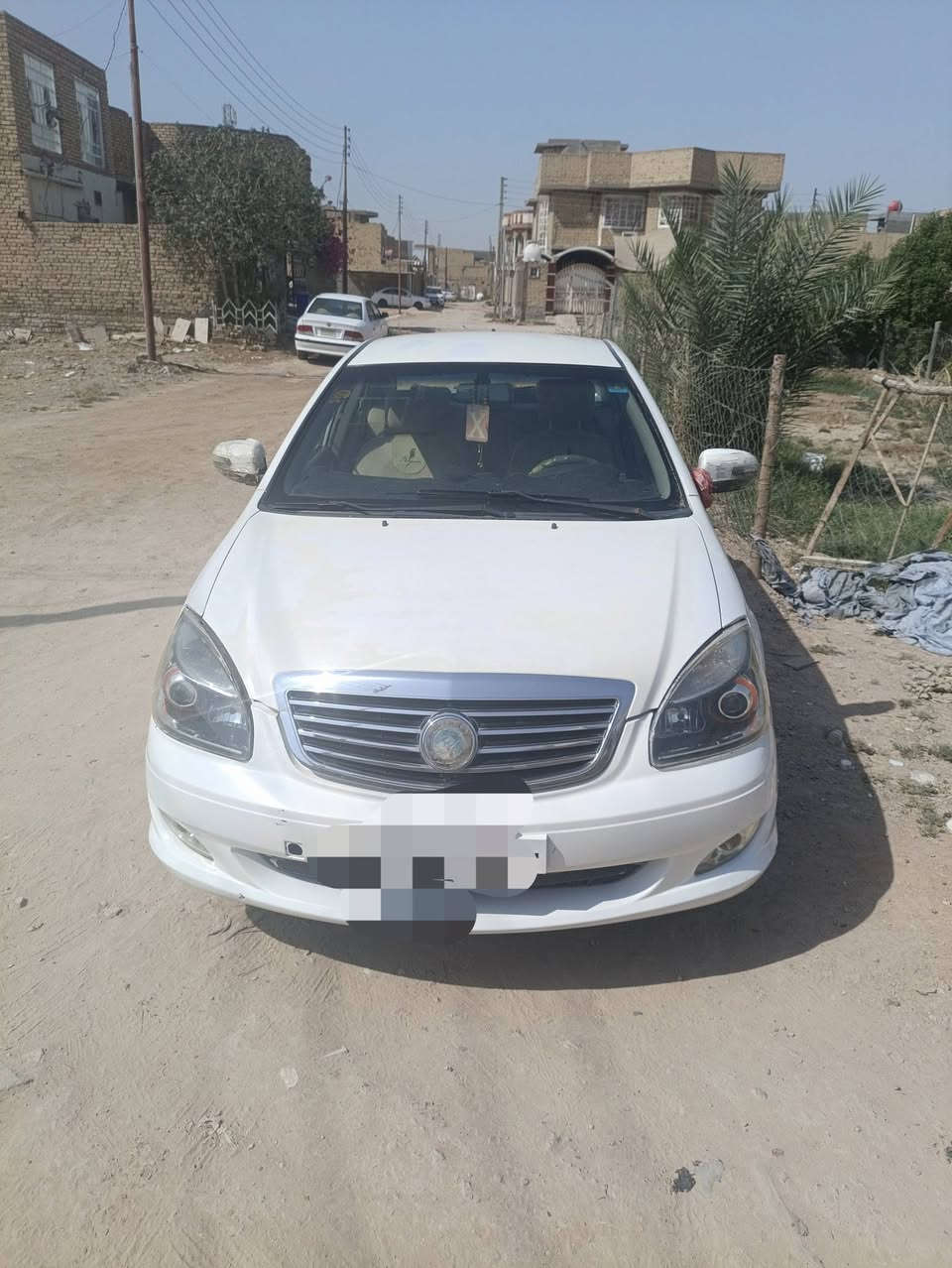جيلي موديل 13سياره مكفولة من ضربه من تبديل بيها مكينه كير مكفول رقم بغداد انكليزي باسمي مكاني الديوانية للاستفسار ***********

