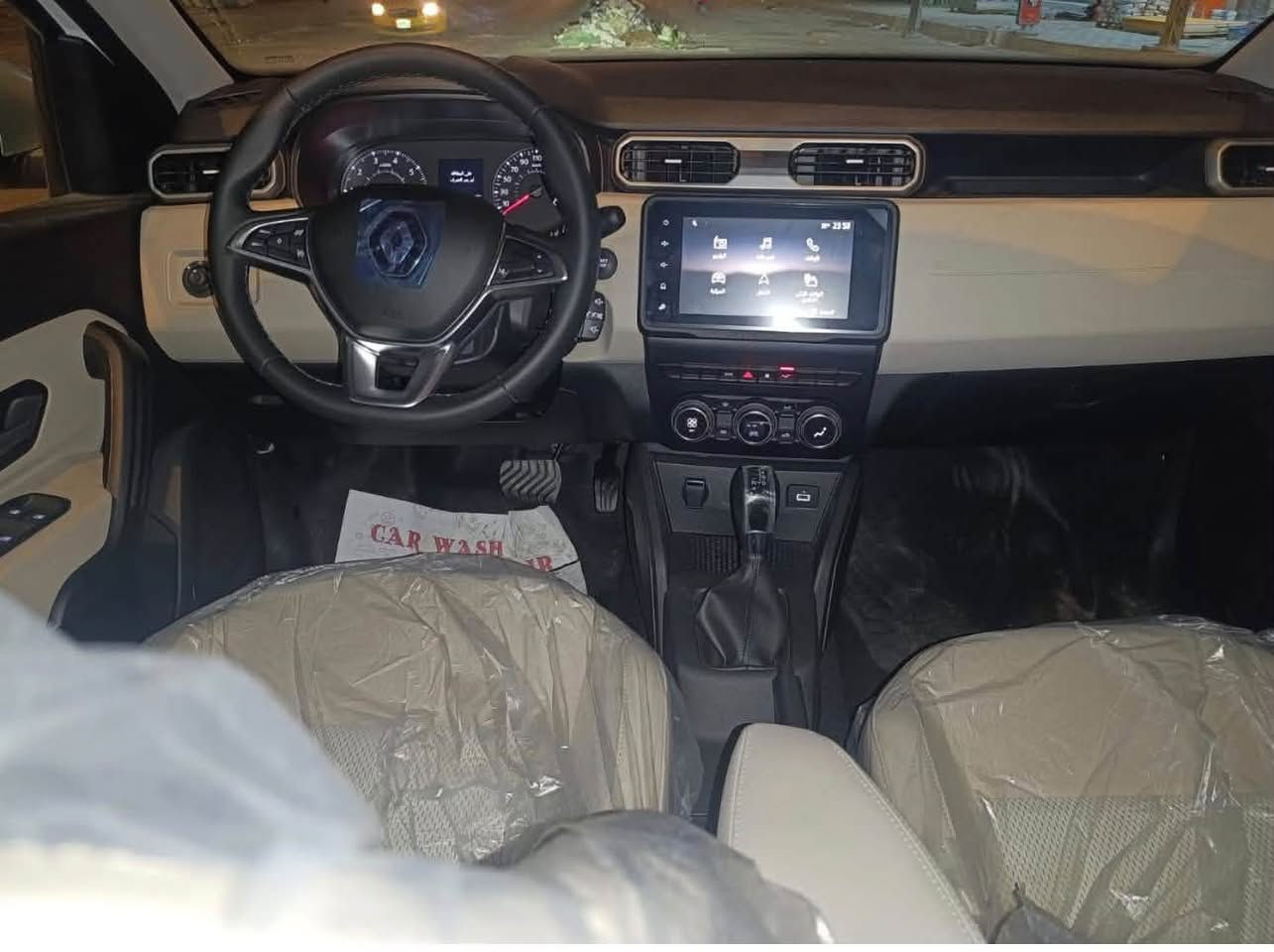 رينو داستر استلام شركة
بعدها زيرو ماشية قليل جداً 
موديل ٢٠٢٥ يجي محرك وكير ياباني نيسان ١٦٠٠ سيسي 
استلام ٢٠٢٦
السيارة حرة باسمي تحويل مباشر 
مكفولة كفالة عامة ما عدا تكحيلة بسيطة بحدود سانيمين مأشر عليها بالجاملغ امامي مال سايق
رقمها بغداد حديث

١- بصمتين 
٢- حساسات خلفية 
٣ - كامرة
٤-كار بلي
٥-أوامر صوتية
٦- تبريد قطعتين أمامي خلفي جداً بارد
٧-فتح أبواب عند الاقتراب
مع
كثير جداً من المواصفات
سعرها جدا مناسب ٢١ ونص مليون 
….
علما سعر الشركة بحدود ٢٨ مليون نقد والأقساط مالها تطلع اكثر من ٣٧ مليون 
مكانها بغداد
حي البنوك
***********
…..

نص مكتوب في الصور:
- MONDAY