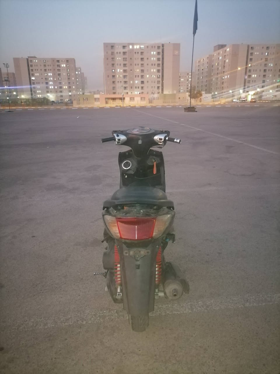 سلام عليكم سكنس فحل كابريتر للبيع
مكينه مجفته نقصها سلف وكهربائيات فقط
السعر 450 وبيها مجال
مكاني بغداد بسمايه
*********** واتساب متوفر
