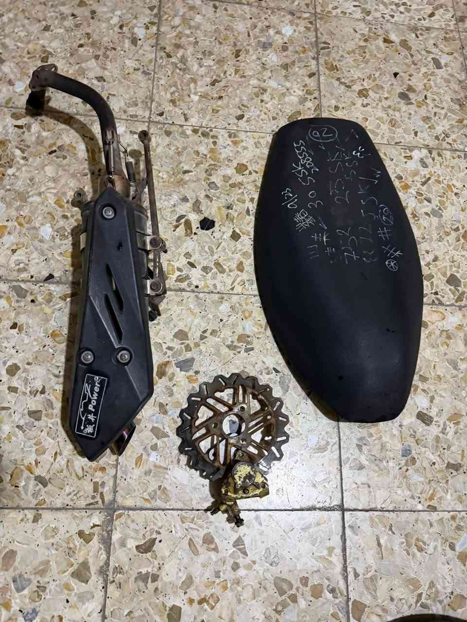 سلام عليكم غراض ١٢٠  واتساب او 📞 اتصال ‭.             ***********‬.      الشعله حي الجوادين
