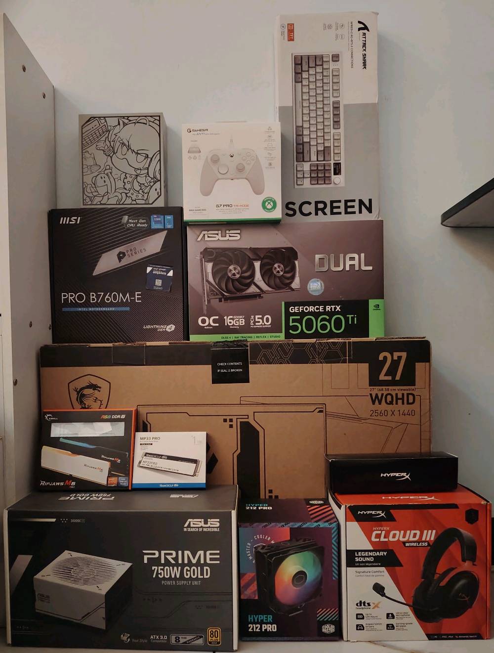 CPU : Intel CPU Core i5 14400F

GPU : ASUS dual RTX 5060 TI OC Edition-16GB

Motherboard : MB MSI PRO B760M-E D5

Ram : G SKILL Ripjaws M5 RGB DDR5 32GB (2x16GB) 6000MHZ CL36-Black

Memory : TEAMGROUP MP33 PRO 1T, 3500MB/S -NVMe Gen 3

PSU : POWER SUPPLY ASUS Prime AP750 750W Gold

FAN : CPU Cooler Master Hyper 212 Pro Air Cooler -Black

Case : Cooler Master MasterBox TD500 Mesh V2 Tower 3 Fan - Black

Windows 11 pro

MSI MAG 275QF 27 2k 180hz
ماوس : Ajazz aj159 apex 
كيبورد: Attack shark k86 Keyboard
سماعة: Hyber x cloud III wireless
جوستك: gamesir g7 pro
+ماوس باد

السلام عليكم سيت اب كامل مستعمل اقل السنة نضافة فول مثل ما موضح بالصور السيت اب يشمل الجهاز وشاشة وسماعة وماوس وكيبورد وماوس باد وكتنرولر احترافي القطع موضحة بالوصف تگدر تبحث عنهن والجهاز ممتاز للتصميم والالعاب 2k وافضل قيمة مقابل اداء كل القطع بالسيت مابيهن اي مشكلة ونضيفات وموجود كل الكراتين ما عدا كارتون الكيس 
راسلني هنا او على الواتساب لاي استفسار