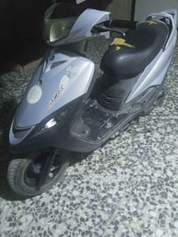 دراجه ماكس 140 نظيفه وشغاله للبيع مكاني بغداد شعله رقمي 07776592346