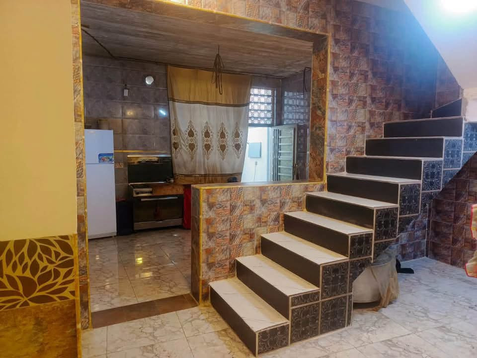 بلاش وو قصاط اقصاط
السعر ب ٤٣ مليون فقط 

دار للبيع ١٦٠م 

طابو زراعي اقرار محكمه 

نجف مقابل ملحق قريه الغدير 

بناء حديث أساس وسقف كونكريت صب مركزي 

طابوك جمهوري 

يحتوي البيت ع ٢ غرف و صالة 

وستقبال ومطبخ ومجموعه صحية 

شوارع تبليط اناره ليليه 

السعر ٤٣ 

#هـ ***********
