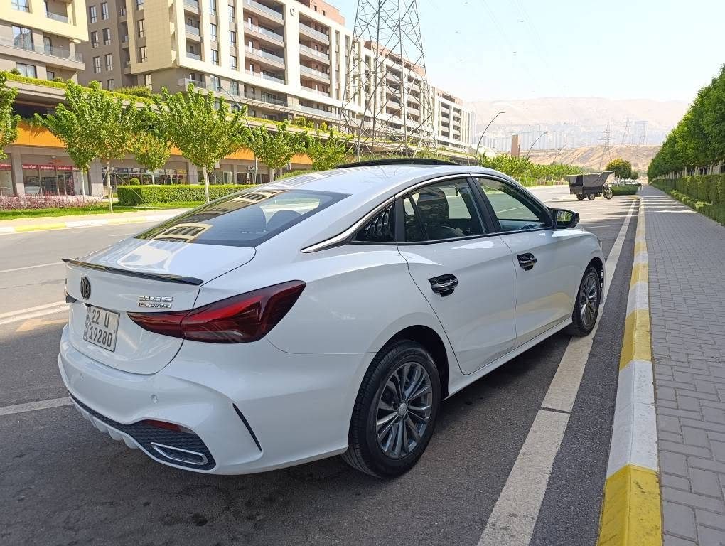 mg gt 2025 23 km  ڕۆشتووە زۆر جوان و پاکە هیچی پێوەنییە سعر 120  

ژ.م ***********
