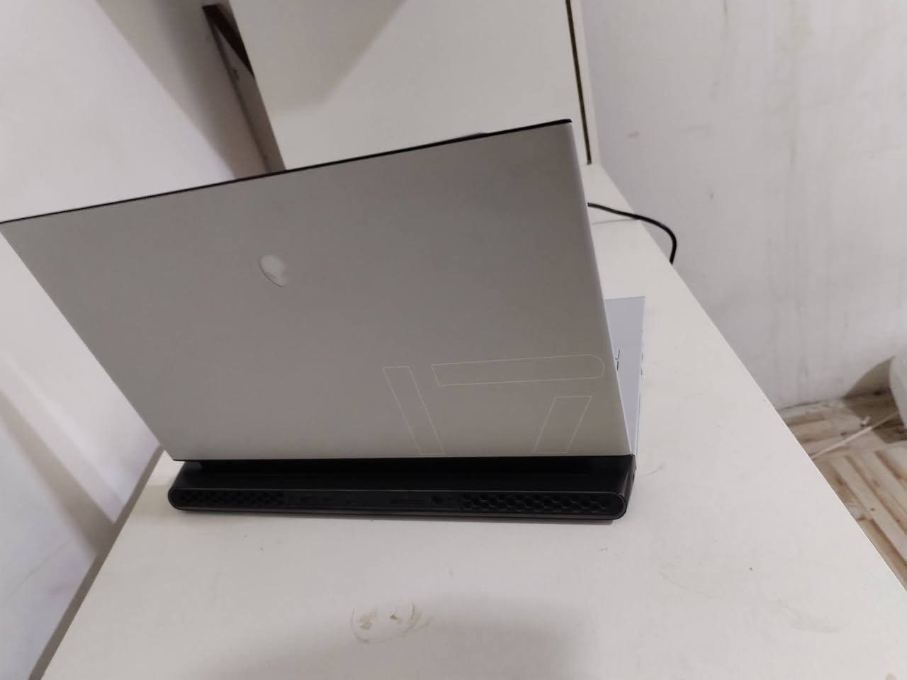 Alienware m17 • ٢٠٧٠ سوبر • i7 جيل 10