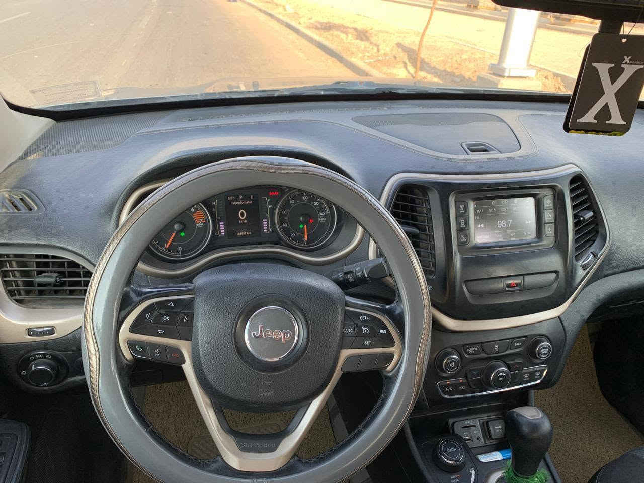جيب بزون • ٢٠١٦ • فور ويل