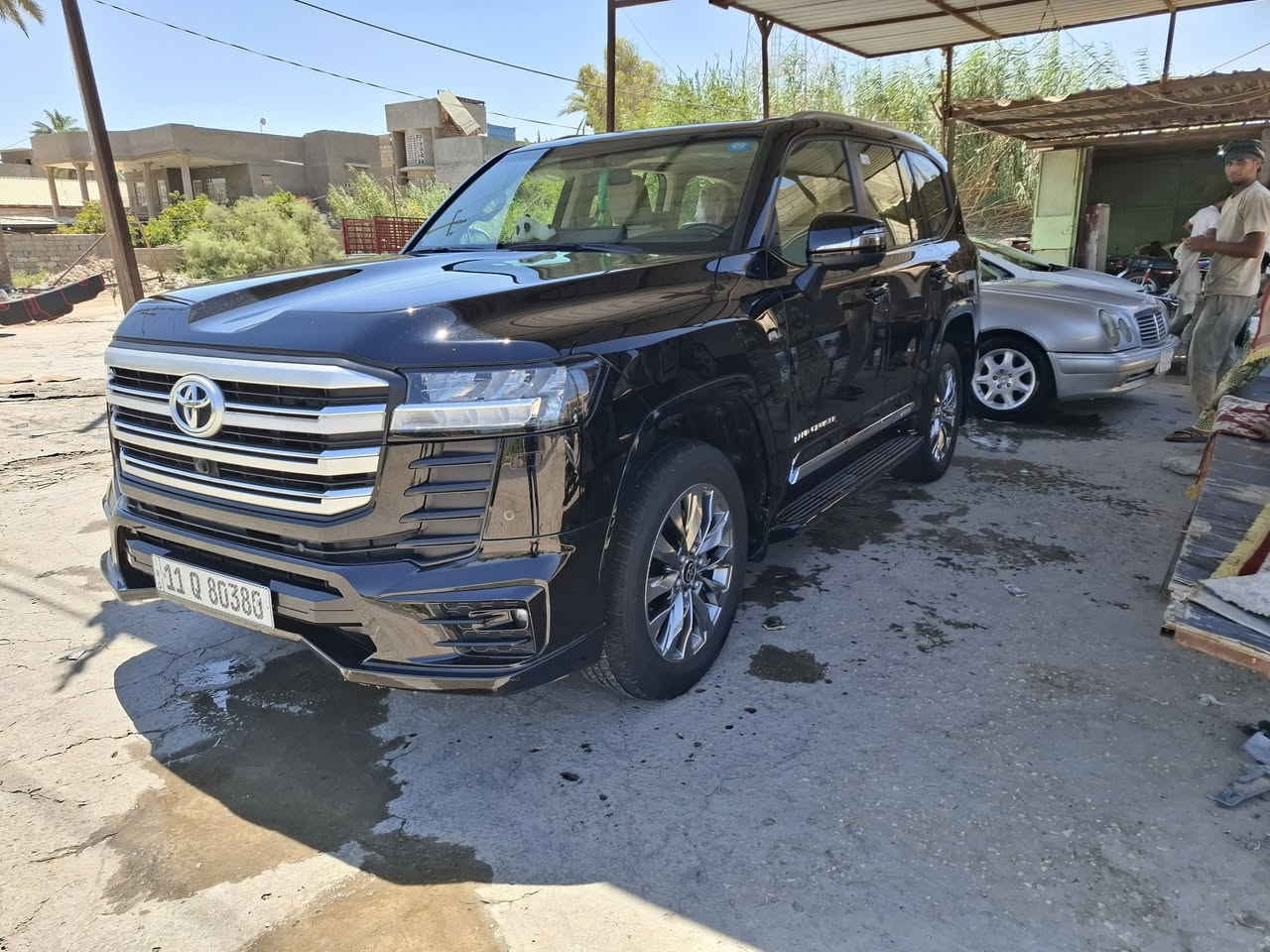 سلام عليكم  للبيع  لانكروز  موديل ٢٠٢٤ GXR ,لمتدد  بريم  فول  موصفات   ماشيه ٢٨ الف مغلفه PPFسونار مع الصور  موجود   السعر  ٦٧٠ بيه مجال بسيط الاستفسار  ***********
