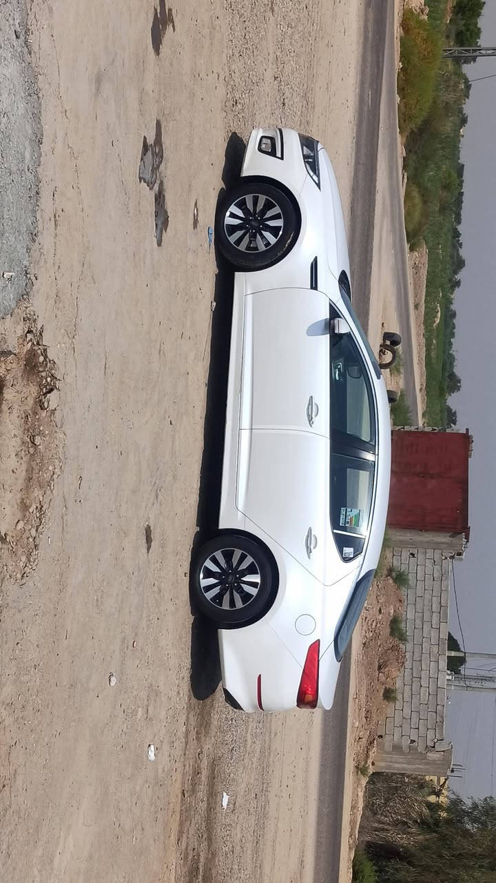 اوبتيما 2015 خليجي مكفوله من الصبخ التبديل من الضربه فول موصفات بسمي مكينه 2400 تخم تاير حداديه جديده تبريد جاهزه من كلشي ***********
