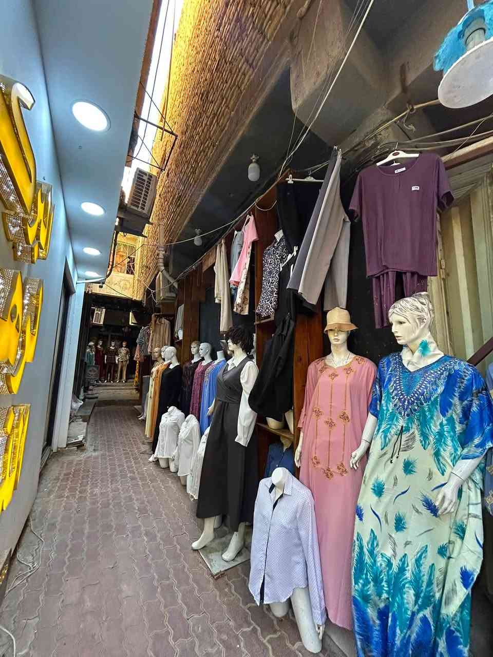 🏠 عقار للبيع – فرصة استثمارية مميزة
للبيع عمارة تجارية سكنية مكوّنة من:
🔹 3 محلات تجارية في الطابق الأرضي
🔹 شقة سكنية في الطابق الثاني
🔹 العقار مناسب للسكن والاستثمار، ومصدر دخل من المحلات والشقة.

📍 الموقع: [شارع باتة الفرع المجاور لمختبر الركابي الجديد ]
📐 المساحة: [54]
💰 السعر: [المتر 6 ملايين]
📞 للاستفسار والتواصل: [***********] التواصل واتساب
