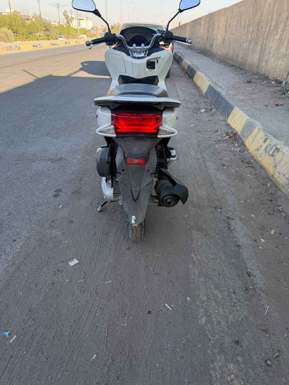 للبيع PCX كفاله عامه مكينه ١٥٠ بلاديه المنشأ ياباني السعر ١١ ونص وبيه مجال بسيط كلش مكان الدراجه بعقوبة الشراي يتصل *********** ما ارد على الخاص
