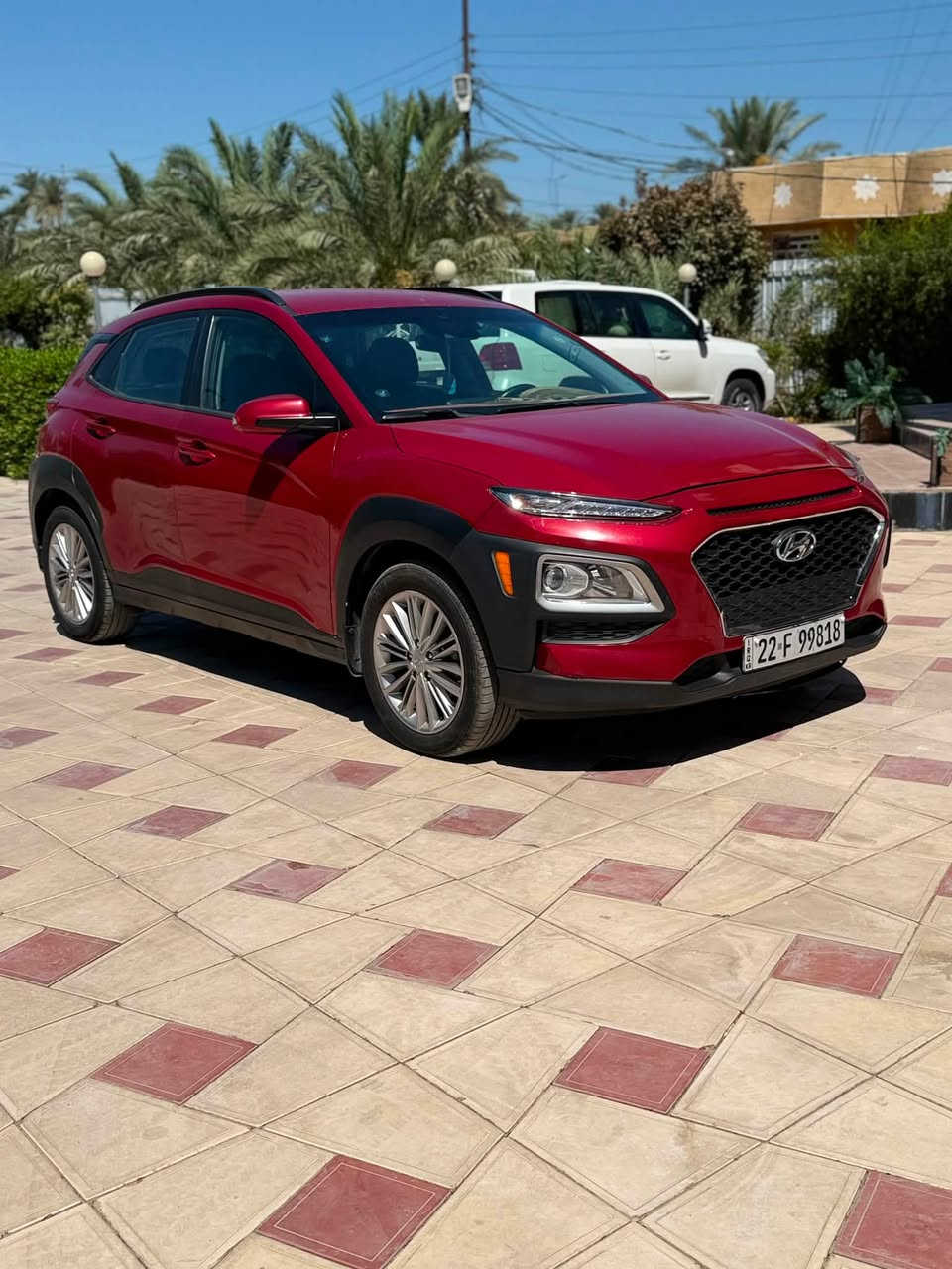 السلام عليكم كونا 2021 رقم  اربيل بأسمي
لون مميز  مكينه  2000 دوش  ماشيه 68 الف ميل 
حادث السياره  جانبي كلش خفيف
المواصفات مانع انحدار  شاشه كبيره تحديد  مسار + تنبيه عن الخروح من المسار ويل كب تحكمات جهتين مانع انزلاق رادار امامي + رادار جانبيقياده الاليه نظام كروز تحديد سرعه اتو هولدحساس اطارات شاشاه اعطال ثلاث انظمه قياده سبورت سمارت / نورمار  /اريل نفكيشن  كشنات تدفئه
ب 127 وبيها مجال 
بغداد  ***********
