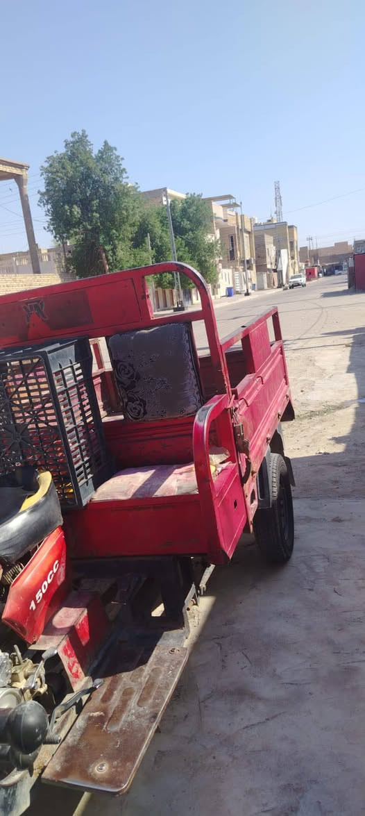 سلام عليكم شباب ستوته سلطان للبيع مكان عماره دبيسات ستوته مكفوله كفاله عامه ونضيفه ومحرك جديد  وهيه موديل 2017 تخم  تأثيرات جديد وأوراق كامله وكله شغال كهربائيات السعر  1900🔒🔒قفل ولمو شراي لا يتصل ***********
