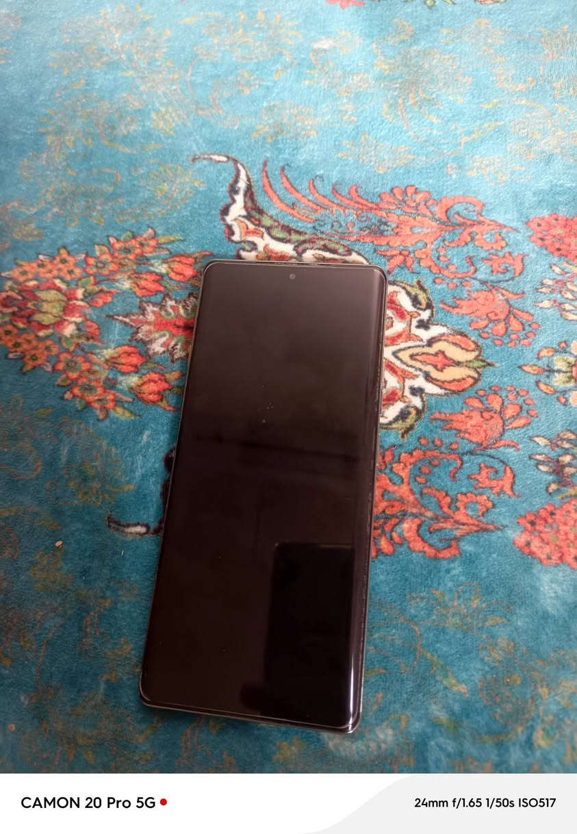 TECNO CAMON 40pro الذاكره 256 
السعر 250 وبي مجال عنوان بغداد *********** ملاحضه الكامره الماميه مكسوره شاشتها فقط

نص مكتوب في الصور:
- CAMON 20 Pro 5G 24mm f/1.65 1/50s ISO330
- CAMON 20 Pro 5G 24mm f/1.65 1/50s ISO517