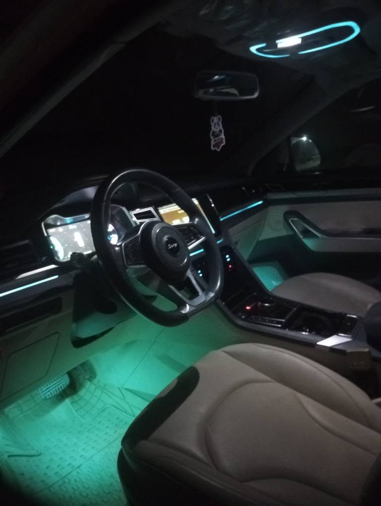 السعر  113
 دومي X7 سبعه راكب 
 رقم بابل    ((( ماشيه.  82 الف كم فقط))) 
فوووووووول مواصفات2019
بصمه تشغيل وابواب ،، 
كير ماوس
اربع بيبان شفط  ،،، مري شفط
،، زر لقفل الابواب الخلفيه لحمايه الأطفال 
فتح الجنطه عن بعد،، جنطه شفط
،،، كراسي كهرباب. 
كشن خزن ثلاث اوضاع 
كشنات جلد  ،، تدفئه بالكشنات
 تبريد  قطعتين خلفي امامي،، تحكم بالتبريد جهتين السائق والراكب 
لايت زينون مع تحكم بارتفاع العدسه  ،، بك لايت لد
تحكمات ستيرن كامل.. عداد تحكم بتبديل الزيت 
حساس للتلوث خارج وداخل السياره وحساس درجه حراره الجو. 
نضام مانع تزحلق
نضام مانع انحدار 
نضام تحكم بماسحات المطر تلقائي 
تحكم بفتح المصابيح الاماميه  تلقائي
نضام صعود جبال
بطاريه جديد
ايرباك امامي خلفي  مثبت سرعه
حساسات امامي خلفي ورادار جانبي
شاشه لمس  حجم كبير.. ورساله ترحيب 
نضام سبورت و نضام ايكو اقتصادي 
شفتات ستيرن للتحكم بالكير 
ويل كب اسود + نيكل حجم 19 
حساسات لضغط الاطارات 
سياره كله LED حته دواخل
نشرة LED تحت الدشبول
حساس أمامي وخلفي وحساس اصطفاف و توقف ذاتي كامره خلفيه دواره مع الجوانب. 
حساسات النقطه العمياء 
نضام حمايه السرقه 
((حجم 4 سلندر2000 تيربو))
كير ومحرك ياباني بلادي من شركة متسوبيشي
((شادلها منضومه غاز حكوميه. تحت الضمان)) 
((بيها تامين من الحوادث ساري  ب٢٠ مليون،)) 

مراسله او اتساب ‏‪***********‬‏
***********
السياره بأسمي السنوية. حلة, بابل
