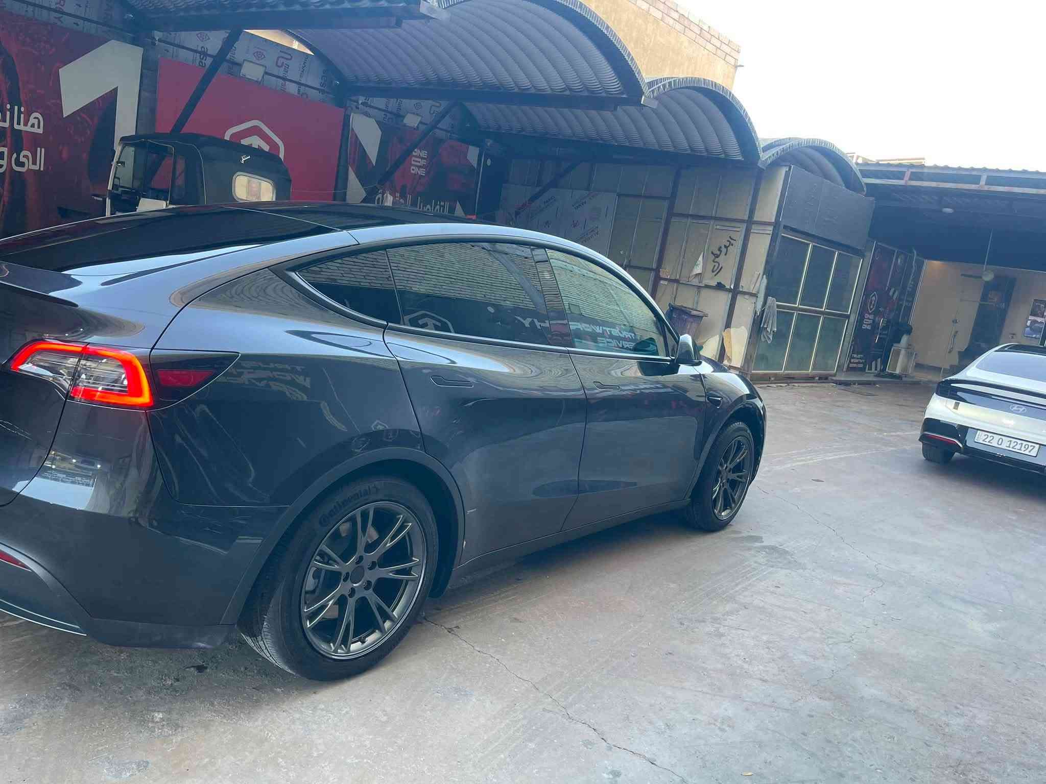 السلام عليكم مكاني البصره 

♦️ للبيع Tesla Model Y تك ماطور لونك رينج بطاريه جبيره

♦️ اخر تحديث

🔷 رقم بصره بأسمي شرط التحويل 

🔷 الموديل : 2024

♦️ ماشيه   : 21 ميل

♦️ داخل ابيض

🔷 تحكمات ستيرن

♦️ كشنات كهربائية

🔷 كامرات محيطيه

♦️ الدفع: خلفي

♦️ دبل مطور

🔹 مدى ممتاز للشحنة الواحدة 550 كيلو متر

🔷 حادثه : مبدل الجاملغ الامامي الايسر 

🔷 مكان السياره البصره تقاطع الطويسه 
👈🏻 السعر 218$

📞***********اتصال او وتساب
