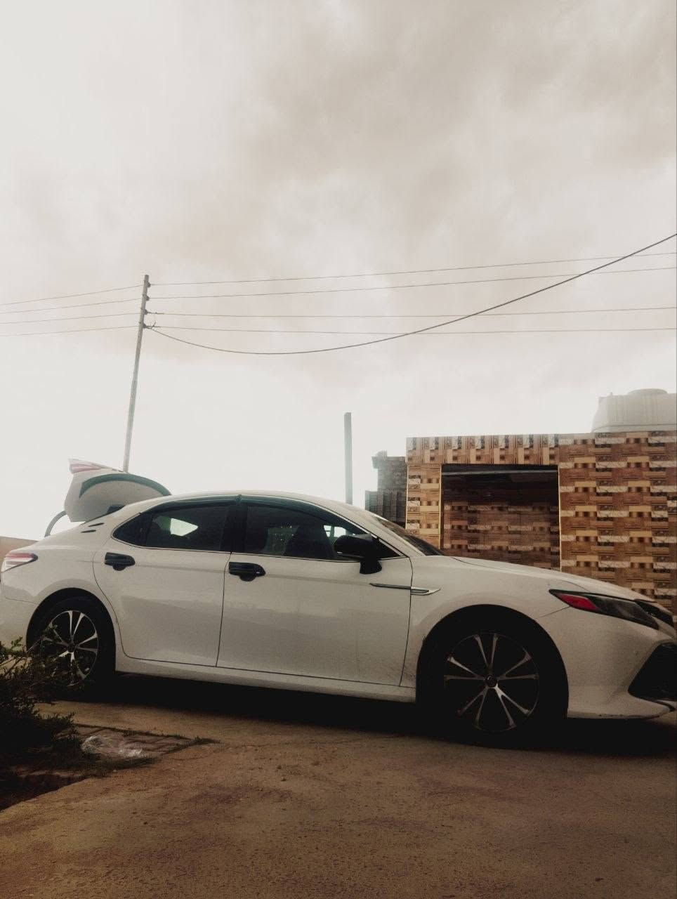 —السعر165بيها مجال--
تويوتا كامري.        — Toyota Camry 

‏‎وراد أمريكي.     —  دركه راجع سستم  

‏‎الموديل                —  2018 

فئة                       —  LE   

حجم المكينه         —  V4/2500 

‏‎اللون                     —  ابيض  
 
ماشيه.           ——m200——

حالة السياره.    — جاملغ عكس السايق تعديل  بنيد                                 معمر ومصبوغ بدون دواخل

‏‎ المواصفات المعروفه  

رقم السياره    — بغداد

‏‎موقع  السياره — الانبار حديثه

‏‎للأستفسار
***********واتساب

نص مكتوب في الصور:
- en.bidfax.info/toyot
- 000-27417629 - 03/11/2020 - IAA BidFax.info
- 000-27417629 - 03/11/2020 - IAA
- BidFax.info
- en.bidfax.info/toyot 000-27417629 - 03/11/2020 - IAA