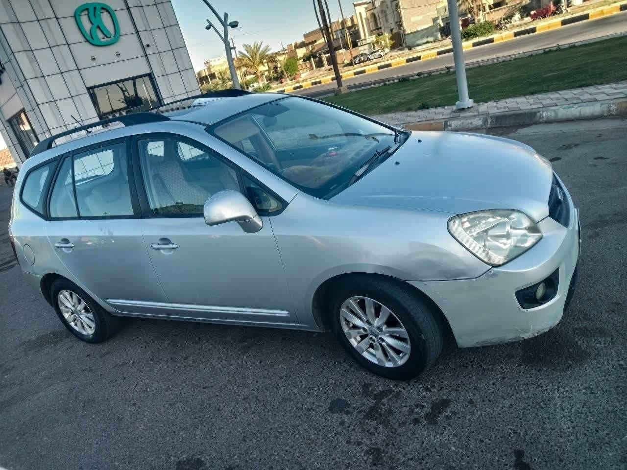 معروضة سيارة للبيع 
نوعها گيا گاارنزKIAcarens
خليجي ٢٠٠٩/
٧ راكب
رقمها بغداد(الماني مشروع وطني ثاني يوم تحويل)
محركها ٢٠٠٠(دووش)
محرك وگير على وضع الشركة 
گشرهاا حلو 
صدرهاا جيد جدا 
تايرات نضيفه
كهربائياتها كامله 
تبريد ثلج منظومة كامله
تبريد قطعتين
جام جانبي كهربائي 
گشن مخمل اصل
سنتر لوك عام
فتحة سقف
حادثها_سونار كامل موجود 
صبغ فقط 
مكانها فلوجه 
للاستفسار 
سعرها ١٠٥ مع المجال 
***********
***********
