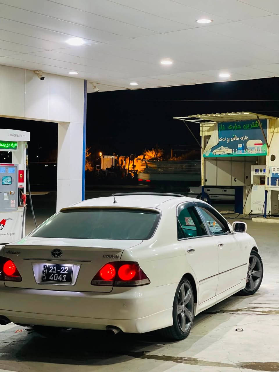 شاهینە١٨٢
قەپات مواسەفاتە 
کۆدو بارکۆد وەرگیراوە
٢٠٠٥
جڵدوهیتەر
سلایت

سەیارەکە باسکردنی ناوی نمونەی جوانەکان
ژم٠***********-***********
