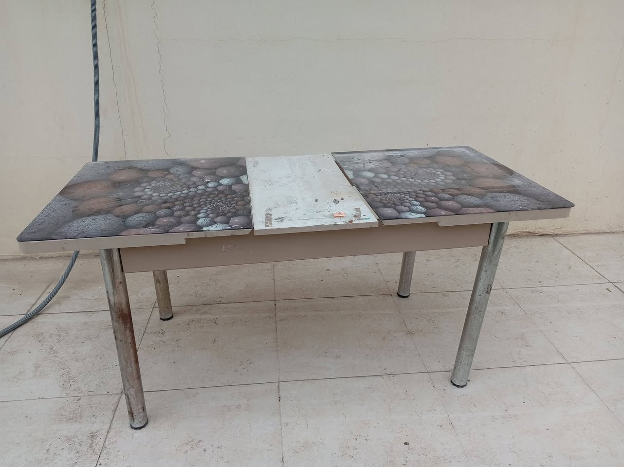 ميز • قفل شغال