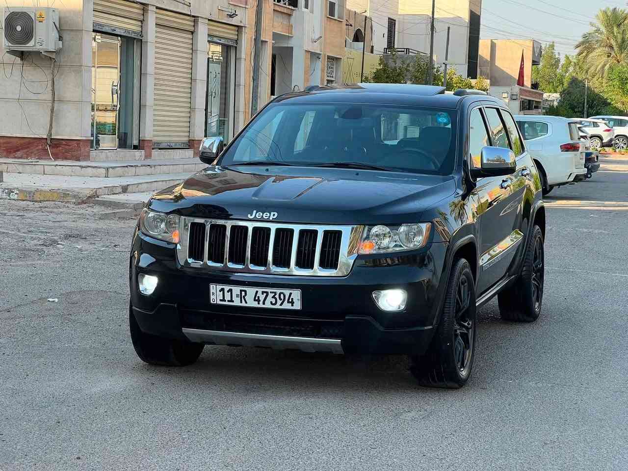 السلام عليكم

جيب موديل 2013  وارد أمريكي حادثها خشم جاملغ صور بل منشور بدون دواخل ولا يرباك  بيها صبغ 3 قطع وباب مبدل اصلي وكاله نفس لون رقم بغداد  الجديد سنويه جديده تحويل مباشر باسمي  محرك (3600) محرك كير تبريد صدر كوله مكفول السياره جديده

 مواصفاتها فول  

بصمة تشغيل +بصمة ابواب

فتحه 

فور ويل 4X4

دواخل اسود جلد بلادي

شاشه كامره 

تحكم ستيرن

كشنات جلد كهربائيه + تدفئة 

تحكم ستيرن

حساس خلفي امامي

نضام الترحيب 

دمام  خلفي  10 سماعات باقي المواصفات معروفه 
 
سياره بلاديه حلوه حته بارد مابيها

العنوان /بغداد بيع نقد بدون مراوس 

رقم *********** 

للبيع و مراوس
