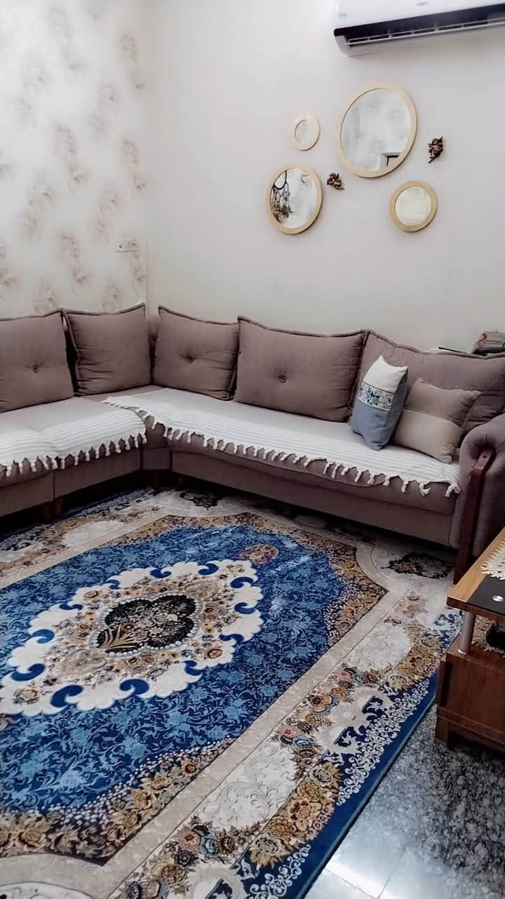تخم قنفات نضيف جدا عشر مقاعد للتواصل واتساب ***********
