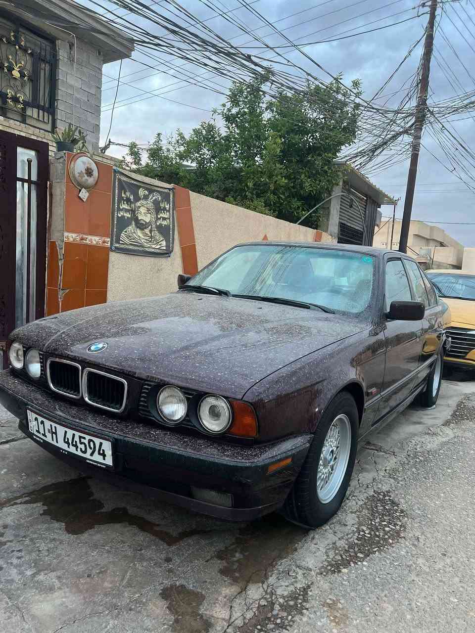 البيع بي ام حجم 525اصل 91رقم بغداد محرك او كير مكفوله شرط صبغ جمالي بجم عريض (السعر 75 ) وبي مجال مكان سياره ديالى خالص رقم***********
