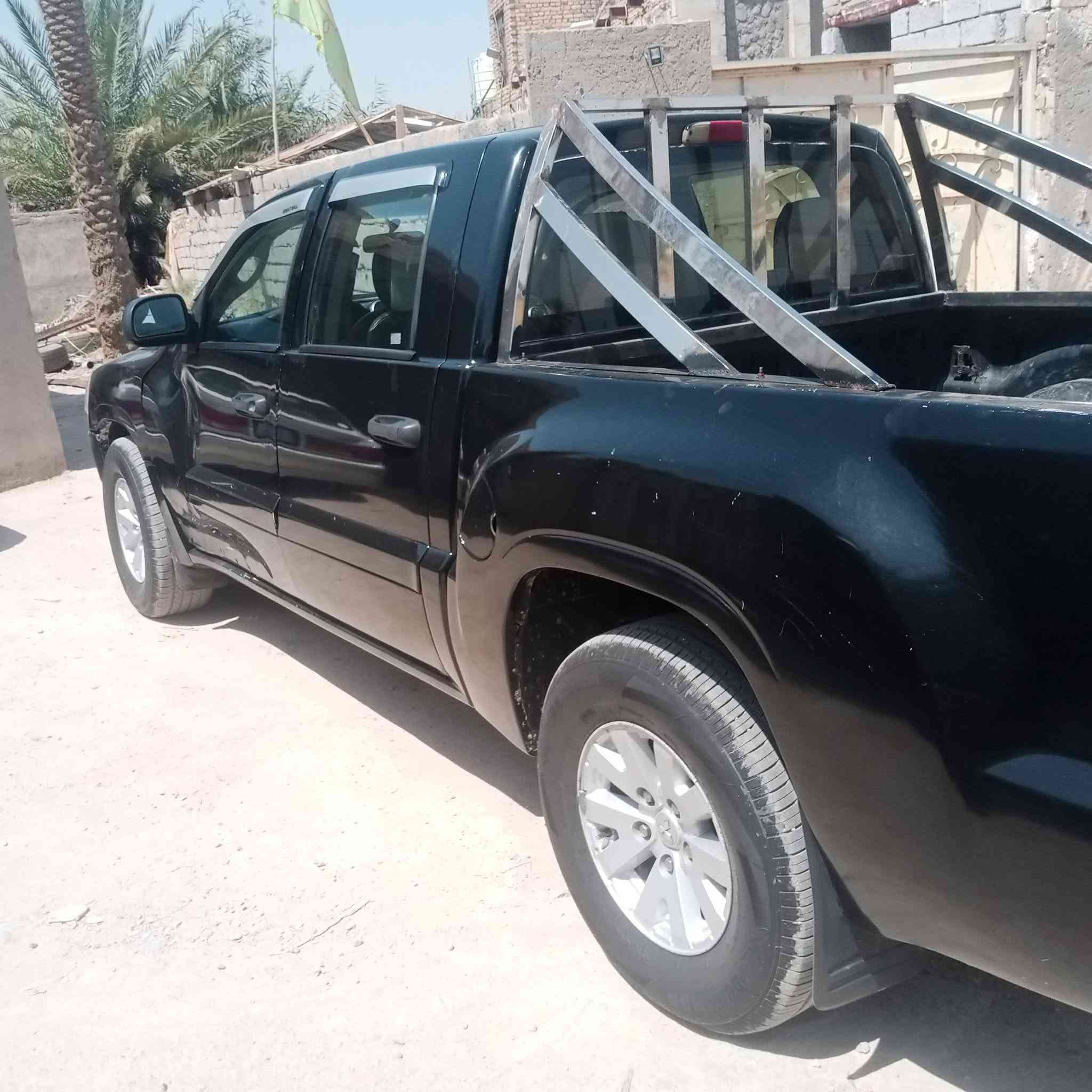 السلام عليكم بيكم لبيع مديل 2006
محرك بلادي كير جديد رقم دهوك نكليزي سنوية جديدة 
وارد امريكي العنوان ديوانية قضاء الشامية السعر ع الخاص اخوان 
***********

