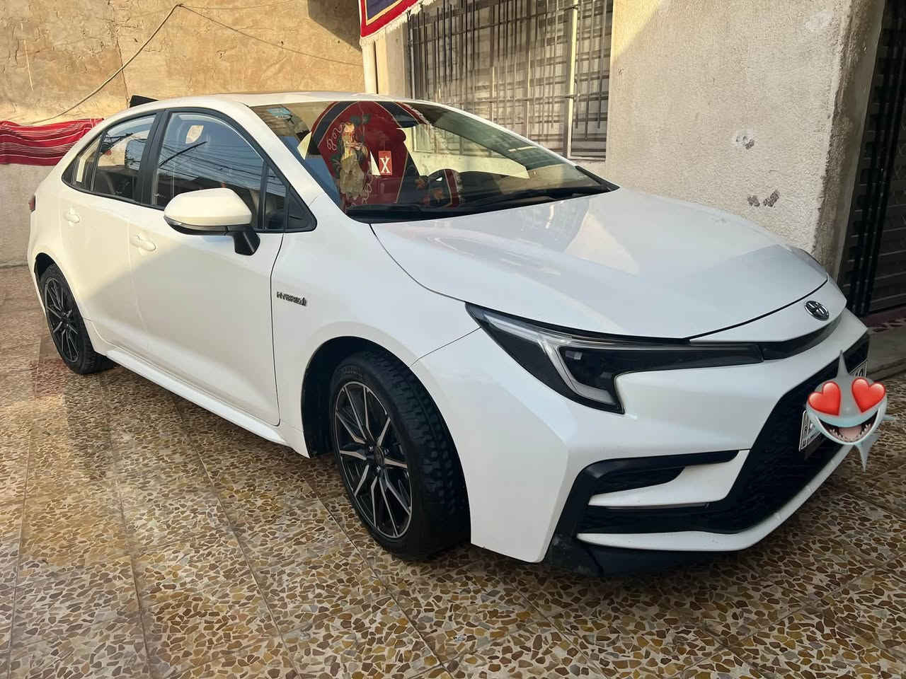 السلام عليكم
كورلا موديل 24 هايبرد مواصفاتها فول معروفة  كشتات جلد ماشية 80 الف تقريبا رقم بغداد بيها بارد بسيط أربع أصابع باب النفر السعر 142ورقة 
موبايل ***********
